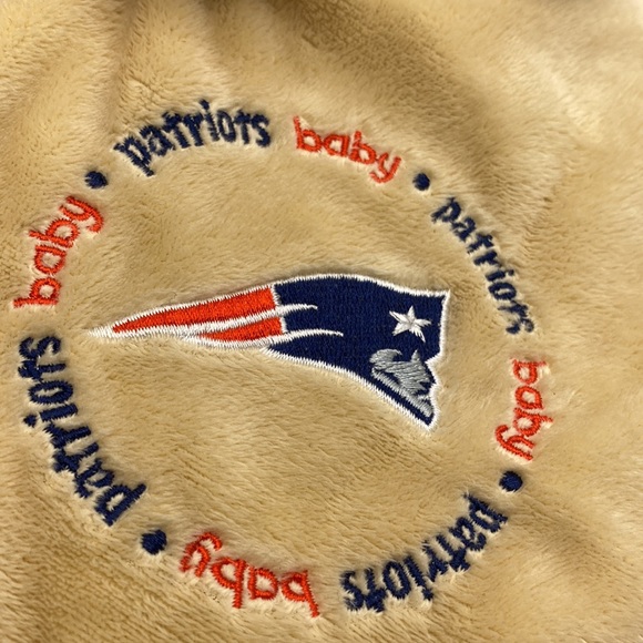 Baby Fanatic New England Patriots Bear Lovey Security Blanket Tan Navy Satin - Picture 2 of 10